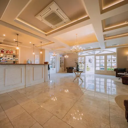 Отель Sunny Castle Кранево