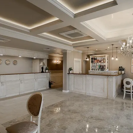 Sunny Castle Отель 4*