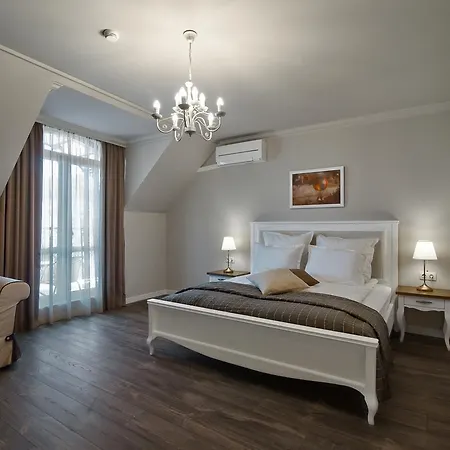 Sunny Castle 4*