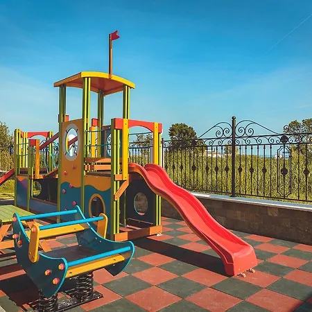 Sunny Castle Отель