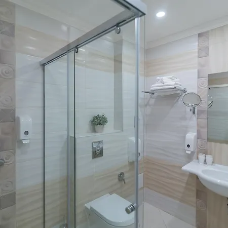 Sunny Castle كرانيفو