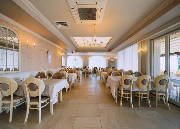 Sunny Castle Kranevo