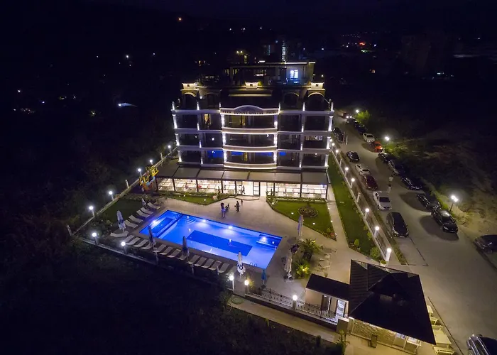 Sunny Castle كرانيفو