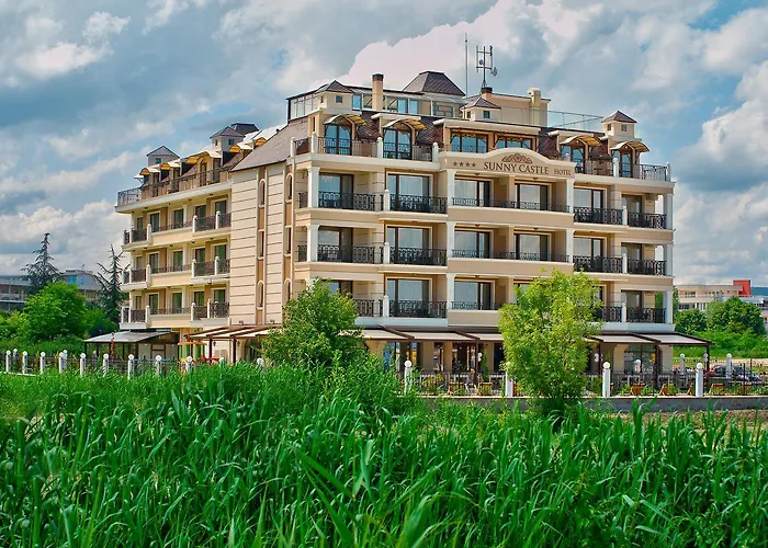 Sunny Castle Hotel 4*