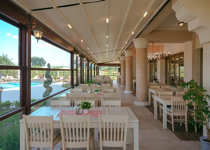 فندق Sunny Castle 4*